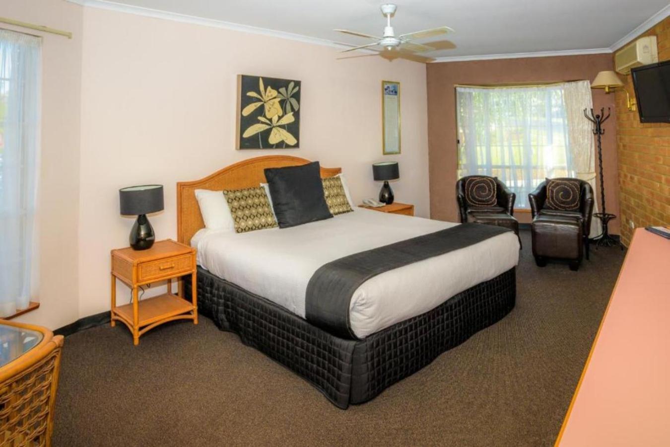 Sapphire Waters Motor Inn Merimbula Exteriér fotografie